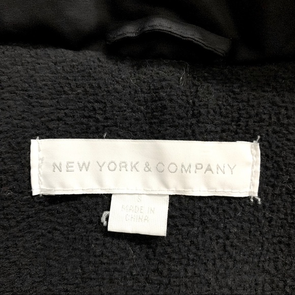 New York & Company Puffer - Picture 3 of 3